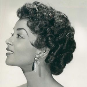 Meet your Posher, Violet